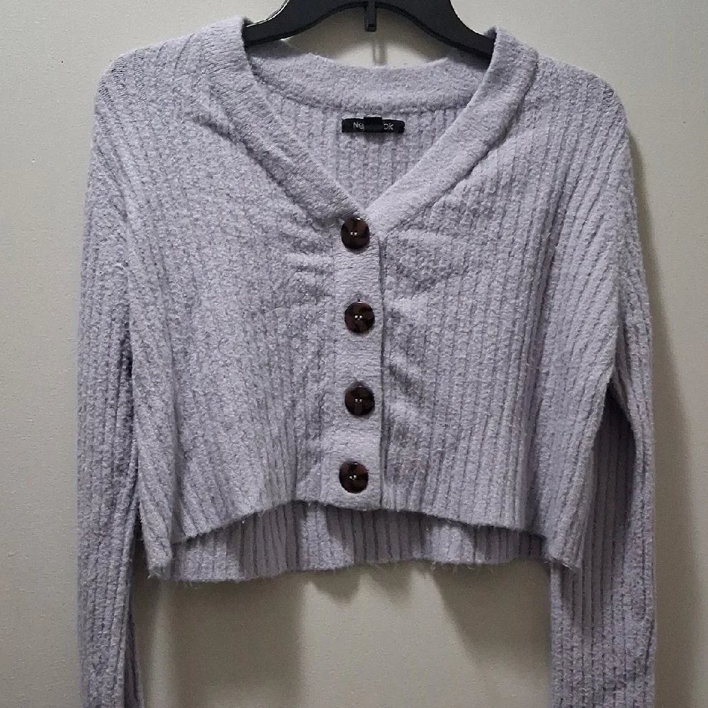 New Look Lavender Button-Up Ribbed Top/Sweater - Picture 2 of 7
